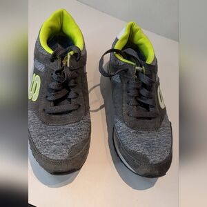 Like New Women's Skechers